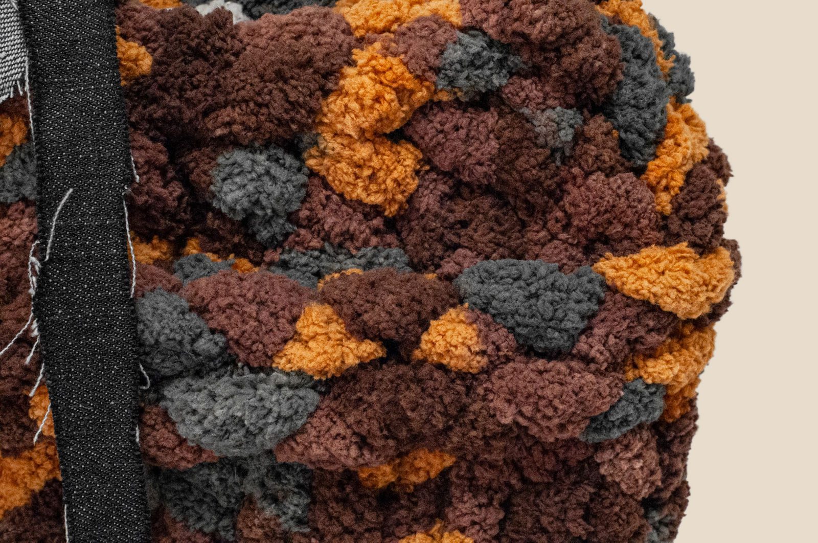 Rusteez — chenille close-up